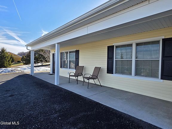 2nd image of 122 Rabbit