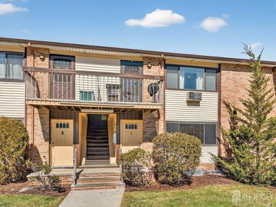 810 Cricket Ln, Woodbridge, NJ, 07095