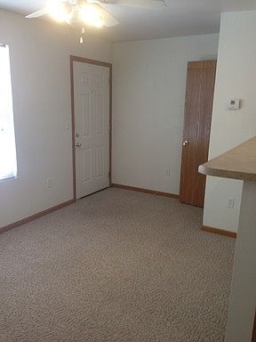 4th image of 131 Dorset Ct APT 17