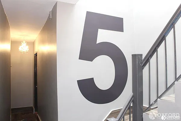 Rented by Oxford Property Group | media 76