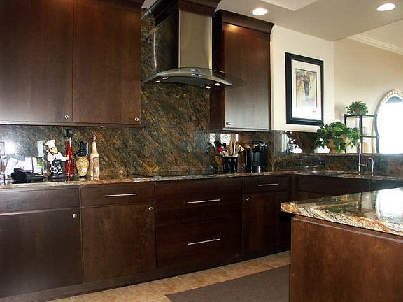 2nd image of 85 Avenue De La Mer Unit 905