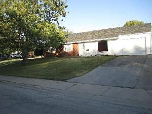 2nd image of 15120 Huntington Ct