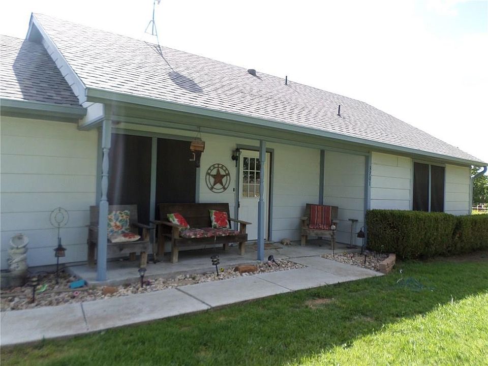 1st image of 3701 Meadow Lake Dr