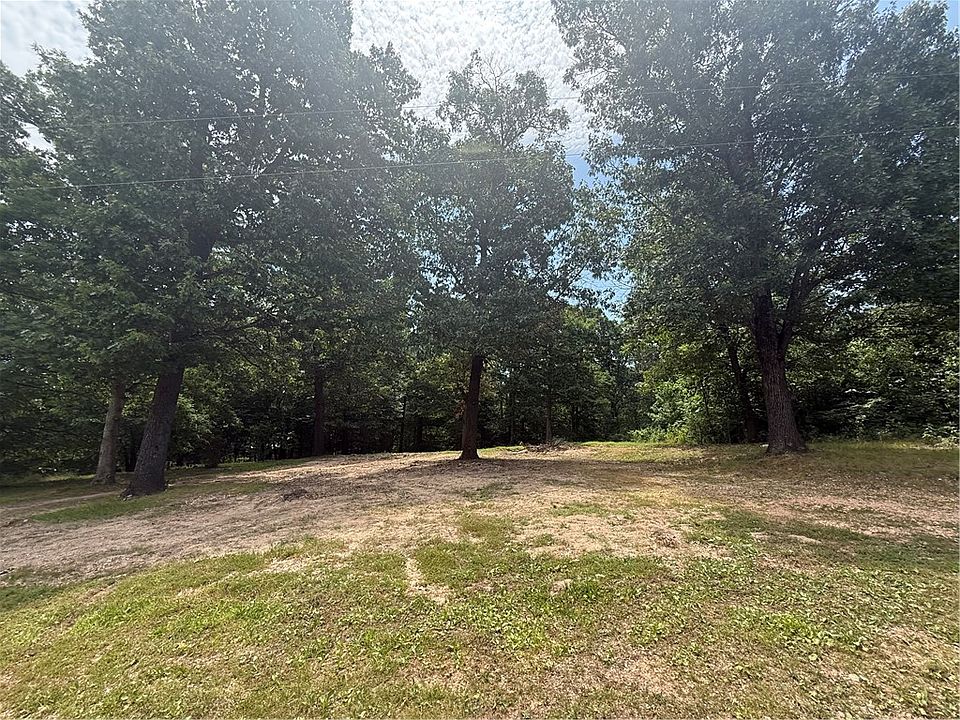 2nd image of 15435 Realtree Rd