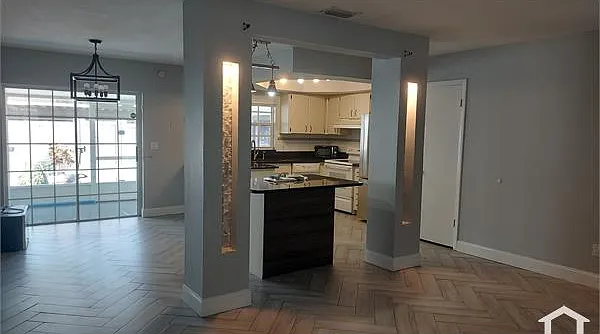 3 bed, $2,400 — Photo 4