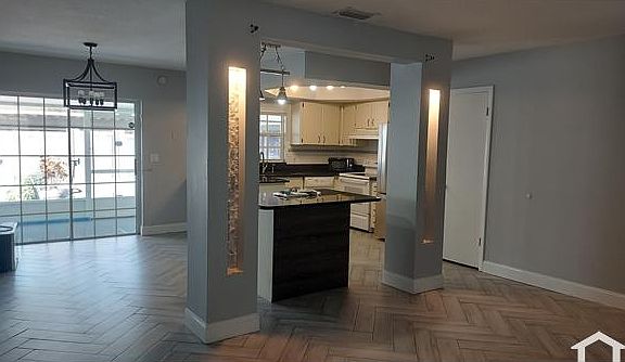 4th image of 7612 Cortez Ct