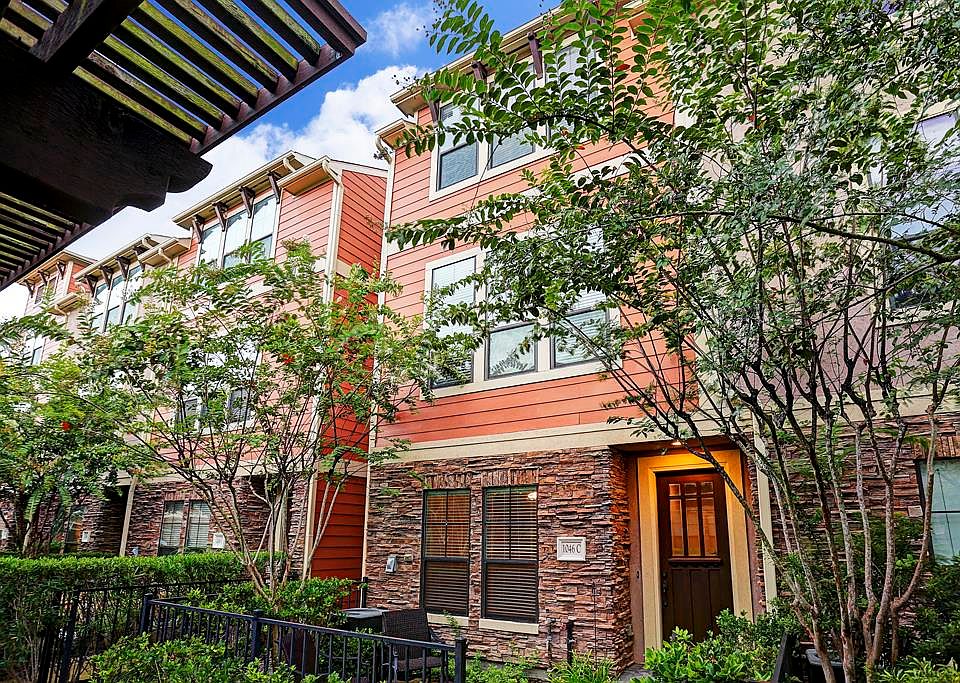 1st image of 1046 W 23rd St Unit C
