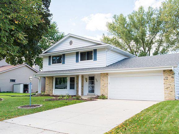 2nd image of 623 Crestwood Dr