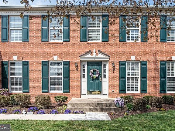 2nd image of 9 Dunkirk Ln