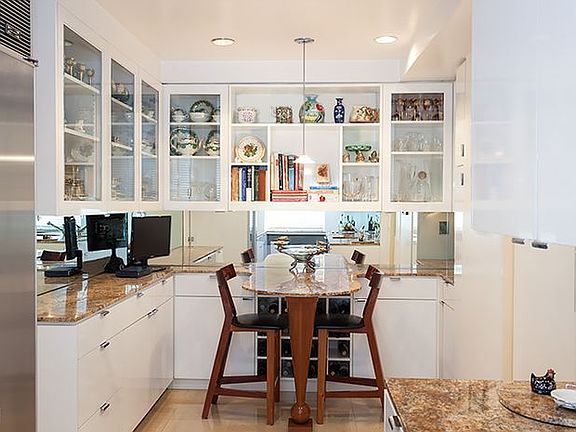 4th image of 1050 3rd Ave #17B