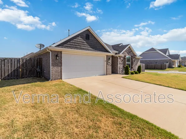 4440 W Havana Ave, Fayetteville, AR 72704