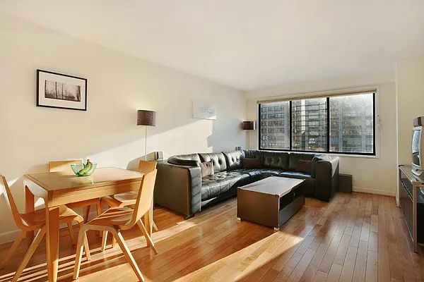 Sold by Citi Habitats | media 7