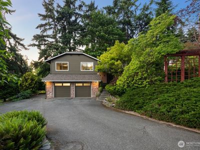 7025 116th Avenue SE, Newcastle, WA, 98056
