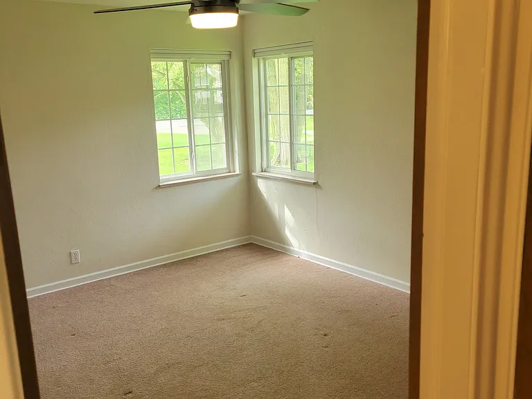 522 S River Rd #522 — Photo 8