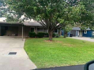 703 S 7th St, Nederland, TX 77627