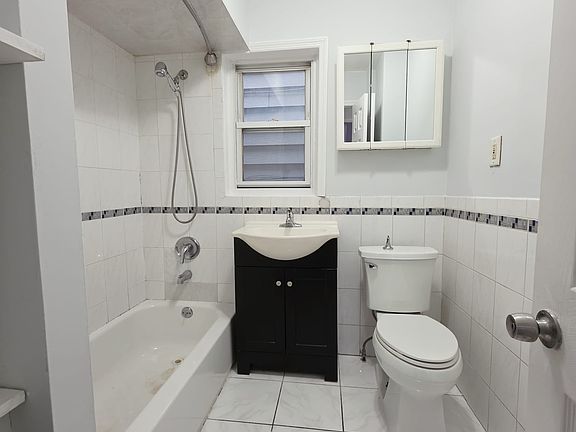 5th image of 23 W 15th St #1A