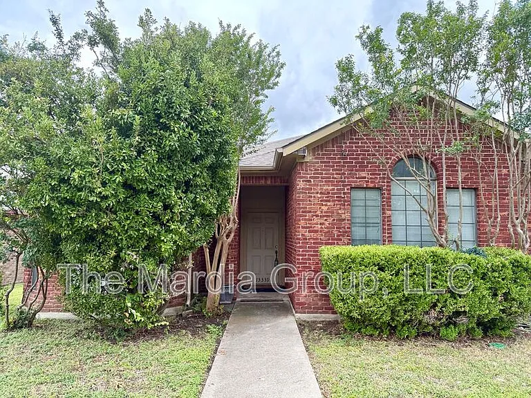 13339 Fall Manor Dr — Photo 1
