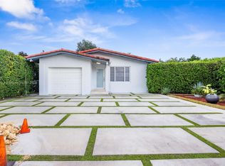 2121 Red Rd, Miami, FL 33155