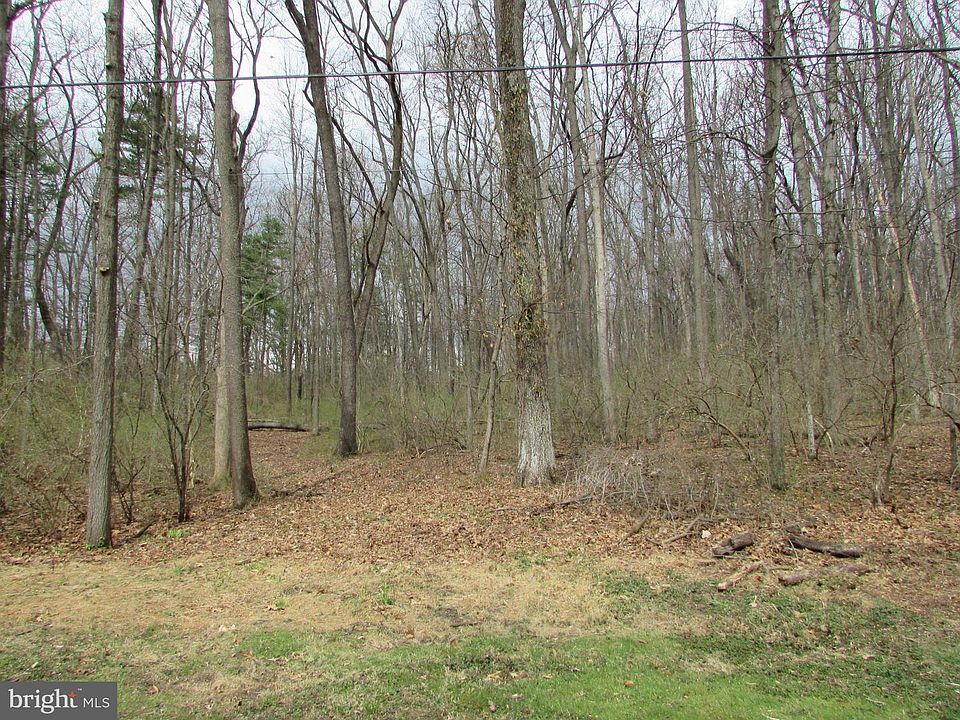 1st image of 200 Tall Oaks Dr