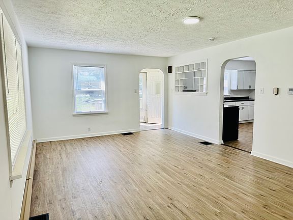 2nd image of 8369 Main St