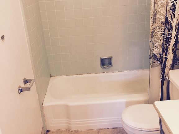 4th image of 70 E Sunset Ave APT 1