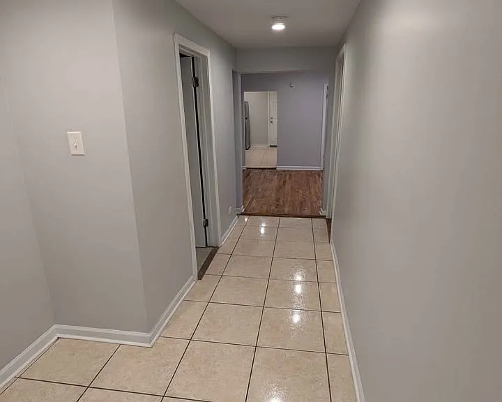 1052 N Springfield Ave #2 — Photo 4