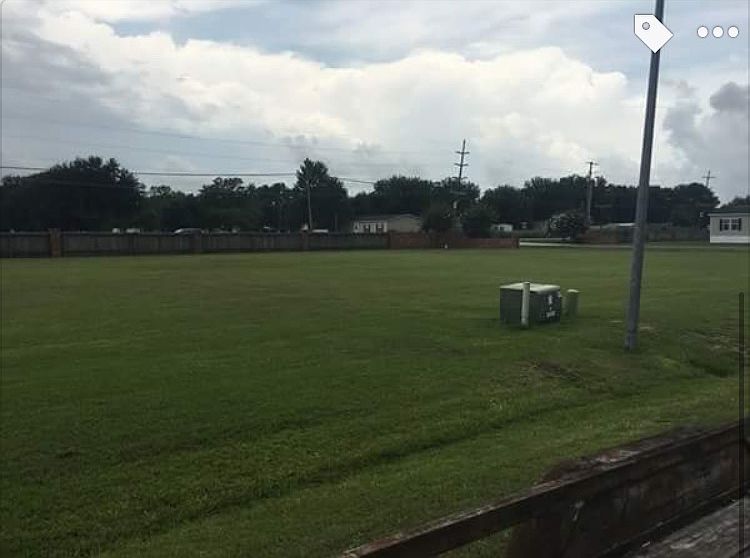 1st image of Foxwood Dr