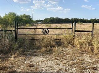 200 Retreat Dr, Graham, TX 76450