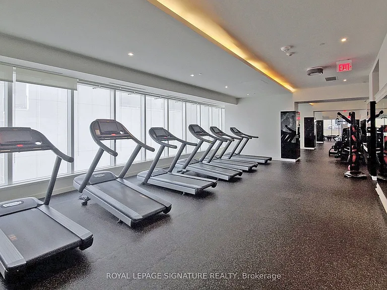 197 Yonge St #4409 — Photo 26