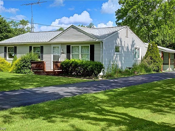 2nd image of 3785 Sanford Dr