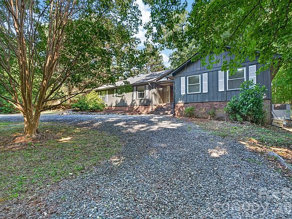 4th image of 4531 Belhaven Forest Dr
