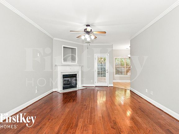 3rd image of 4345 Canterbury St