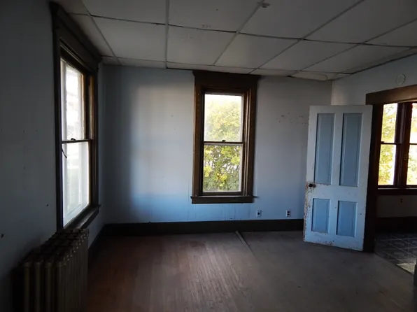 511 Rockwell St, Kewanee, IL 61443