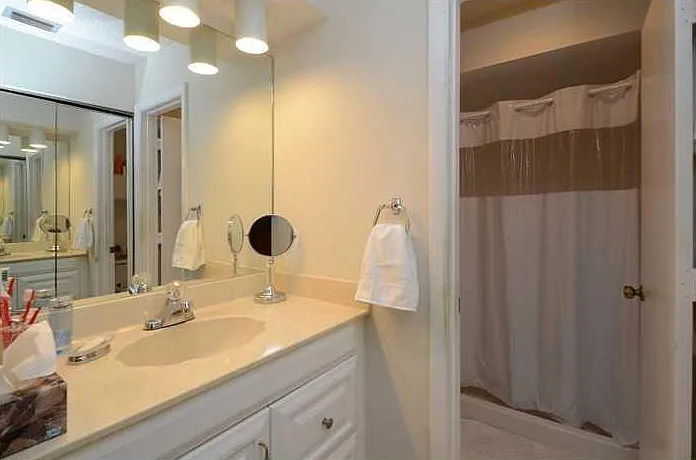1371 Cottonwood Cir — Photo 19