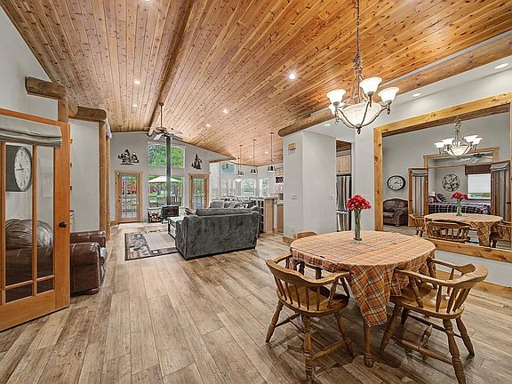 4th image of 201 Sequoia Cir