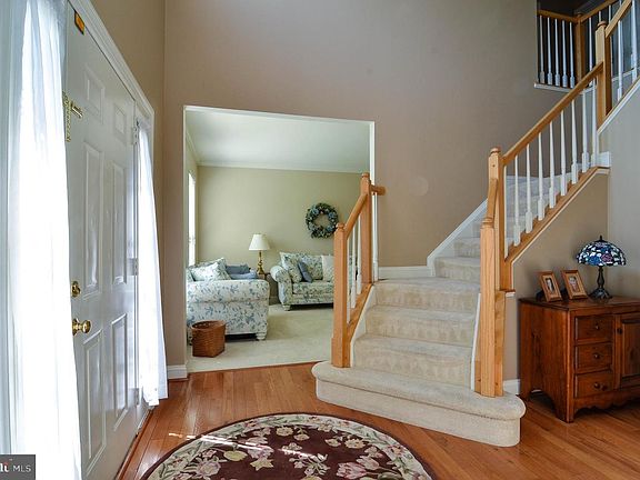3rd image of 20313 Seabrook Dr