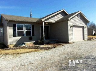 1164 S 8th St, Boonville, IN 47601