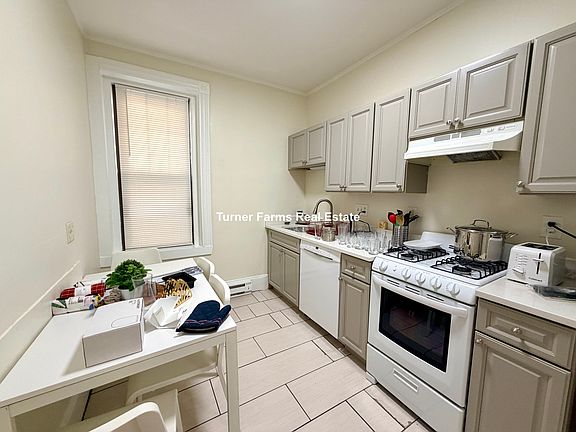 2nd image of 111 Saint Paul St