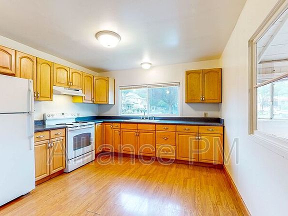 4th image of 95 W Brookside Dr