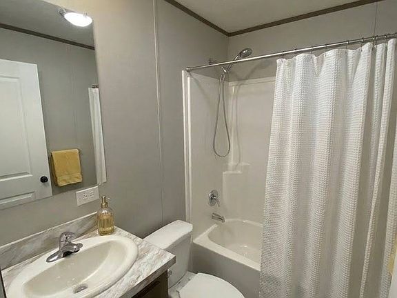 4th image of 1501 Old State Rd #122