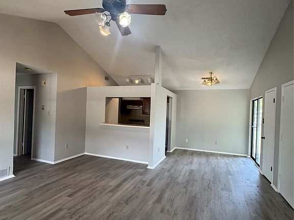 2nd image of 3650 Radcliff Rd