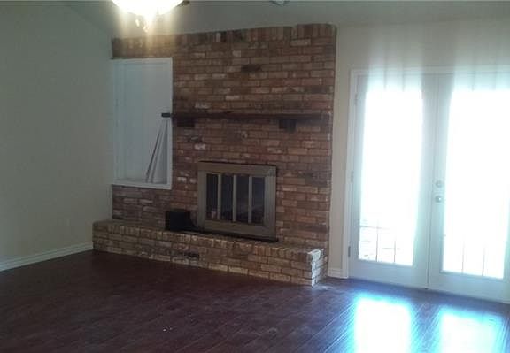 4th image of 209 Amber Ln