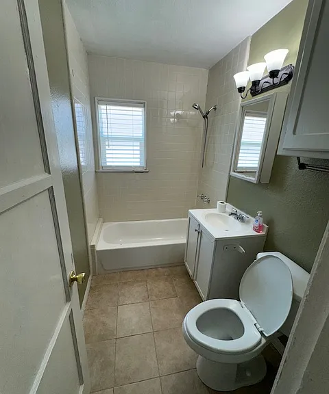 722 W 9th St — Photo 14