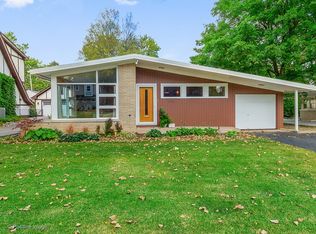 308 Marion Ave, Glen Ellyn, IL 60137