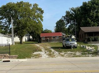 611 E Cherry St, Troy, MO 63379
