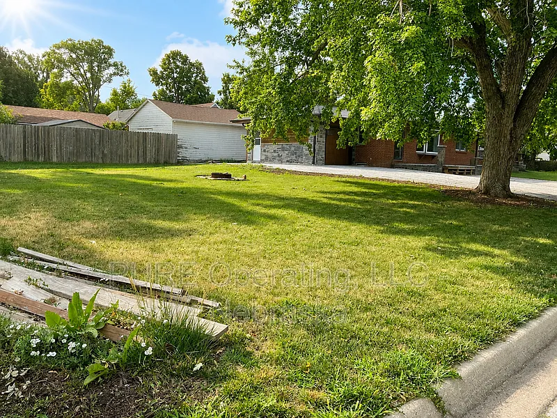 4 bed, 2.0 bath, 1410 sqft, $1,950 — Photo 3