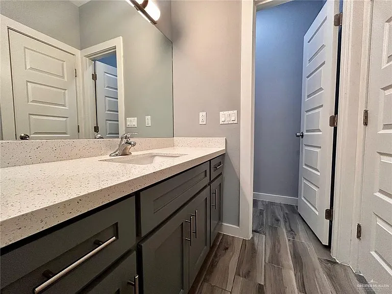 908 W Kohala Ave #1 — Photo 15