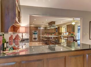 2107 Chesterfield Pl, Chesterfield, MO 63017