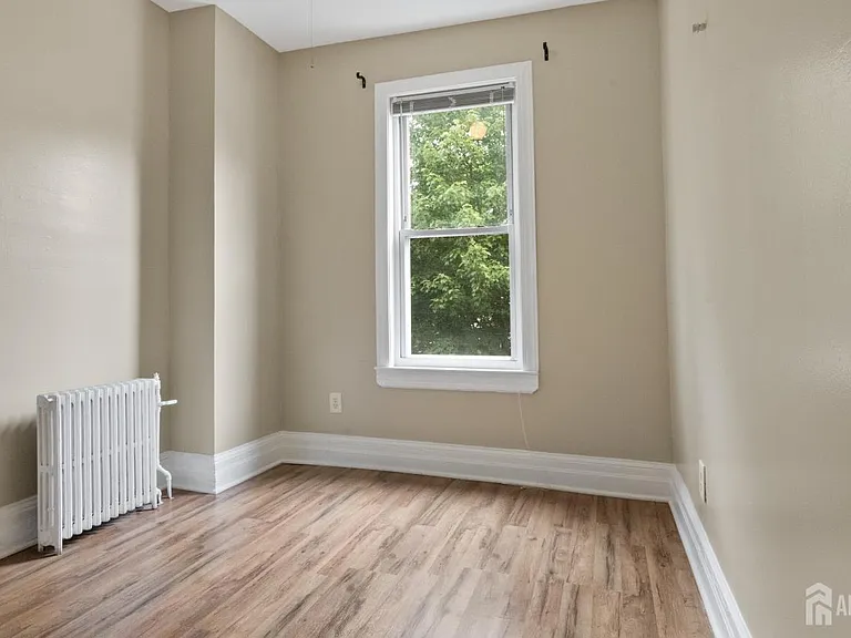 145-147 Delaware Ave #2 — Photo 20