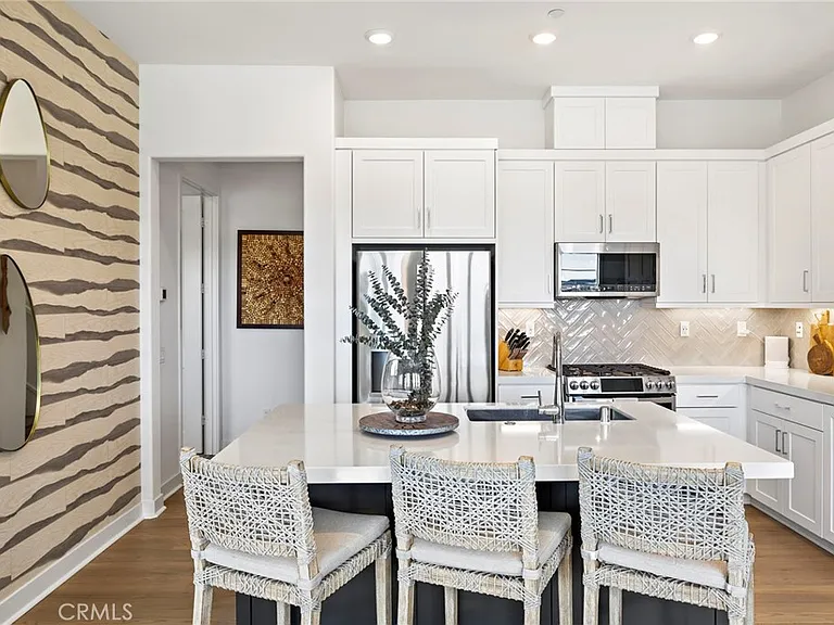 896 Sunrise Rd — Photo 17